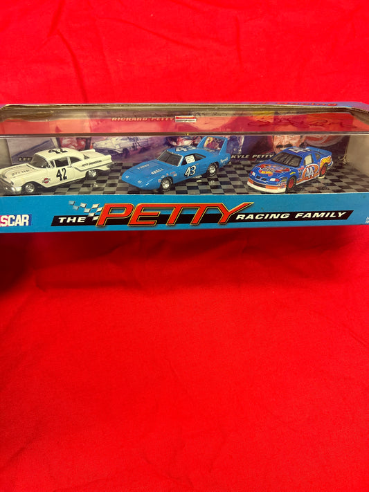 Hot Wheels-Petty Family Three Generations of Racing Set ( Signed by Richard and Kyle Petty)